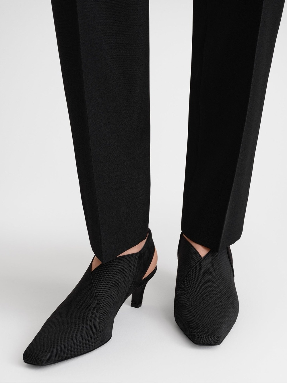 NWT TOTEME The Mid-Heel Black Elastic Suede Trim Square Toe Slingback Pumps 37 - Picture 5 of 17